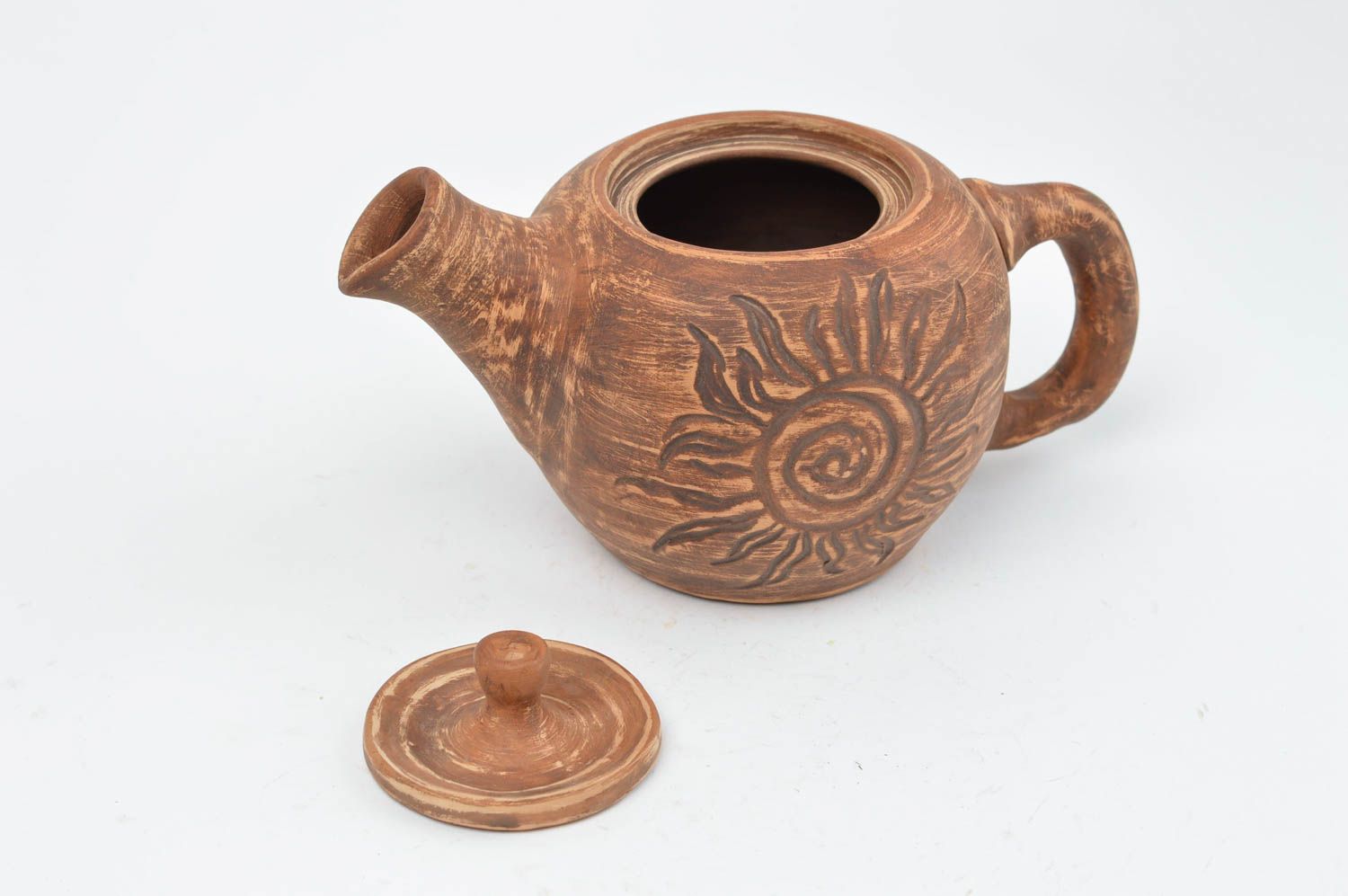 Авторский керамический чайник ручной работы красивый с крышкой и орнаментом фото 3