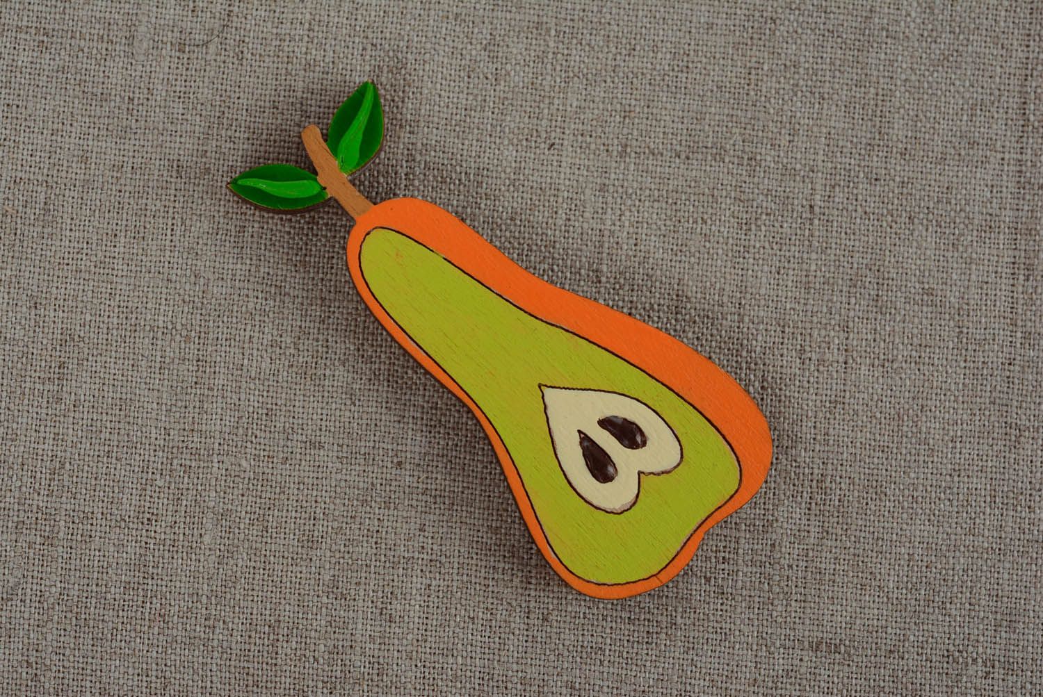 Wooden painted brooch Mellow Pear photo 1
