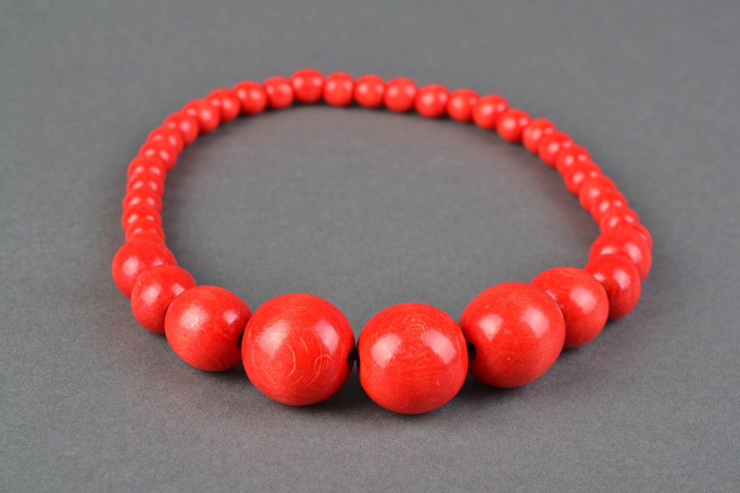 Handmade wooden bead necklace with large red beads photo 4