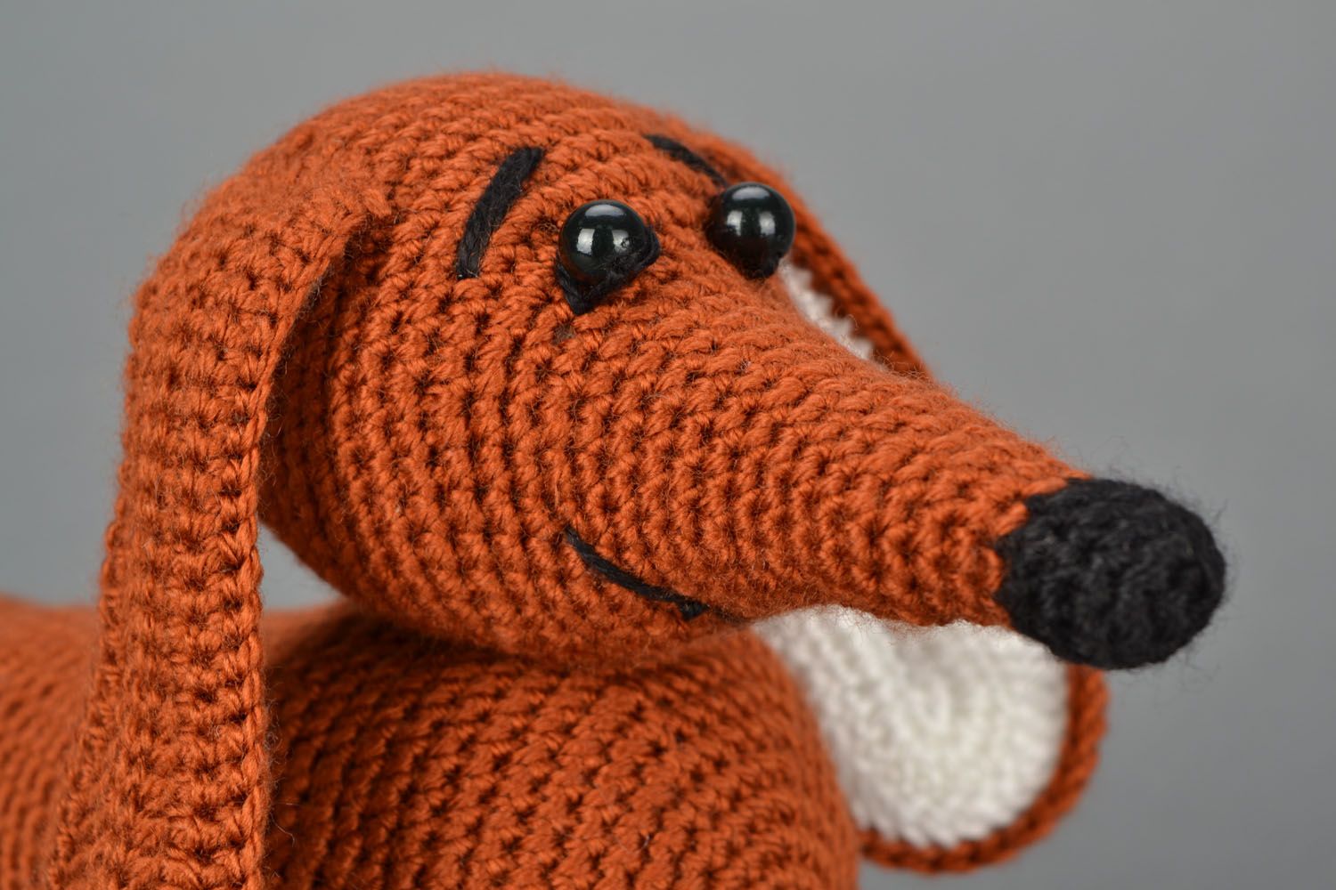 Jouet tricot au crochet Teckel Molly photo 4
