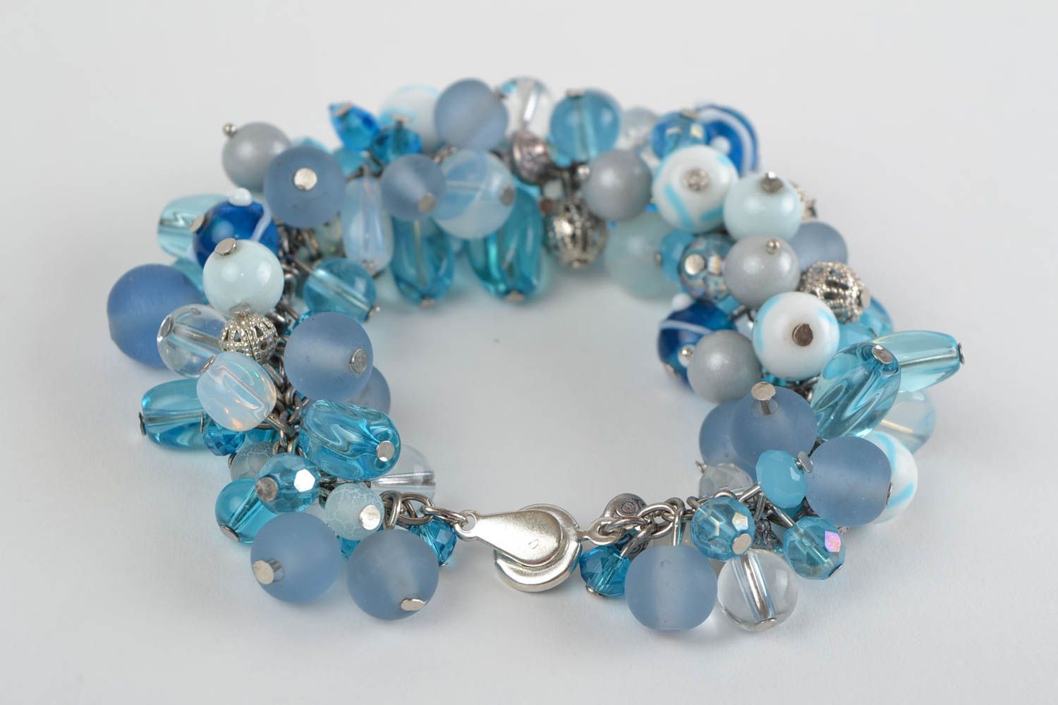 Beautiful homemade marine wrist bracelet with rock crystal and glass beads photo 4