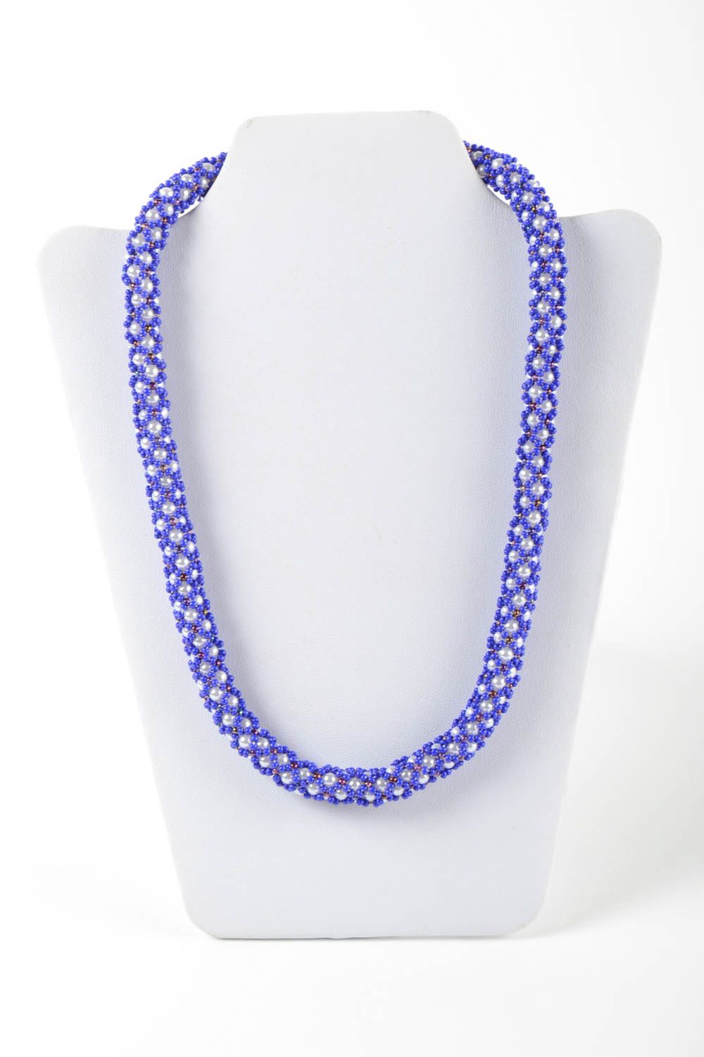 Collier bleu en perles de rocaille tchèques et perles plastiques fait main photo 2