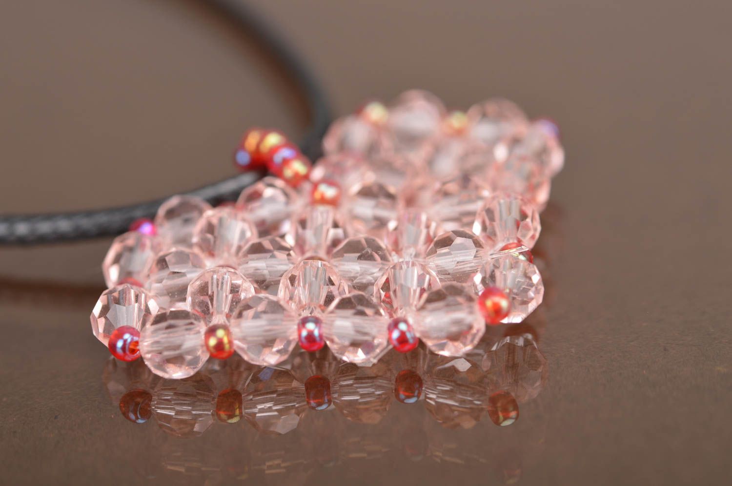 Kristall Anhänger Herz mit Glasperlen in Rosa auf Schnur handgemacht für Damen foto 4