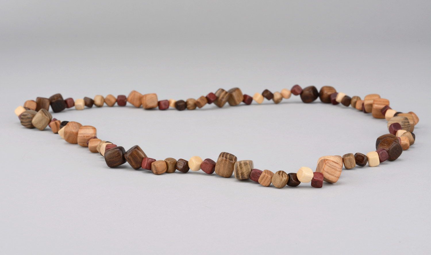 Wooden beads without clasp photo 2
