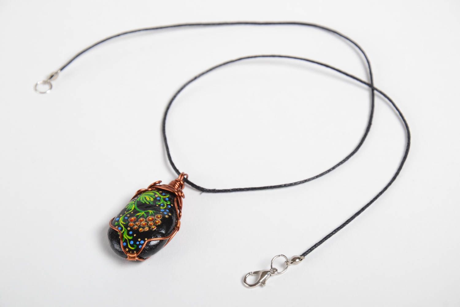 Handmade pebble pendant pained pebble pendant eco friendly accessory for girls photo 4