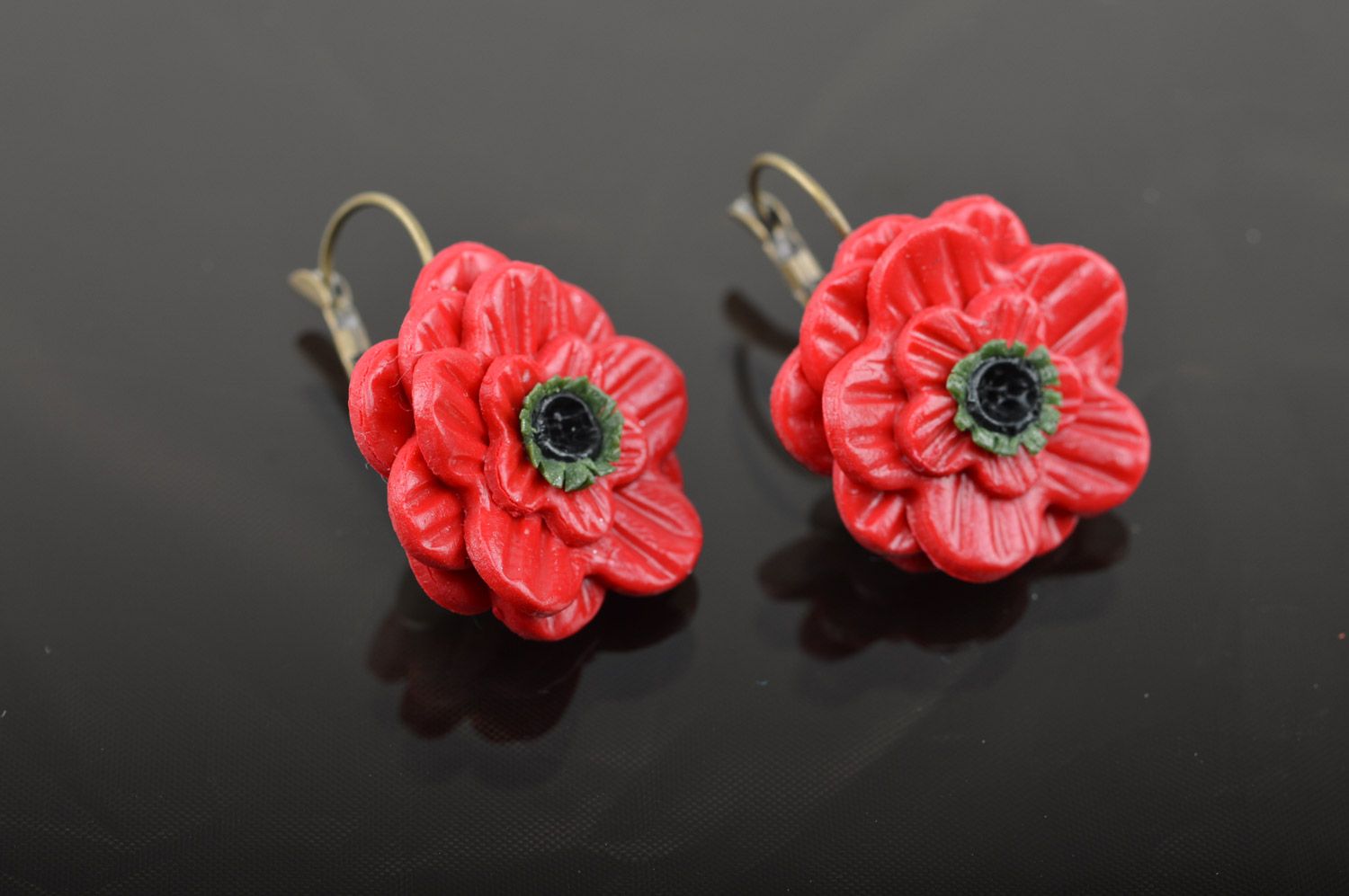 Unusual festive polymer clay flower earrings in the shape of red poppies photo 3
