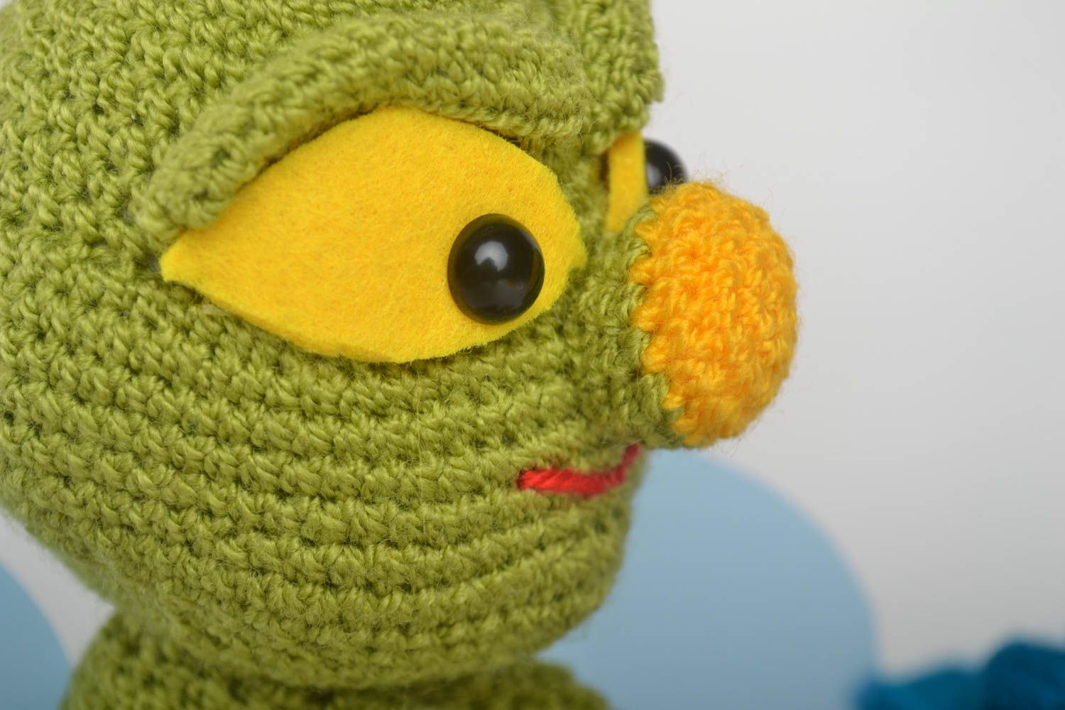 Peluche animal grillon Jouet tricot fait main original décoratif Cadeau enfant photo 3