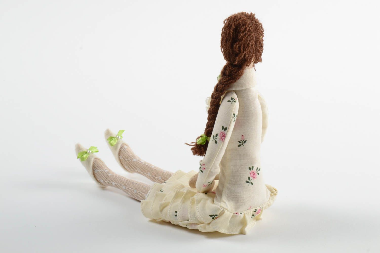 Bambola bella in stoffa fatta a mano pupazzo tessile originale d arredo foto 4