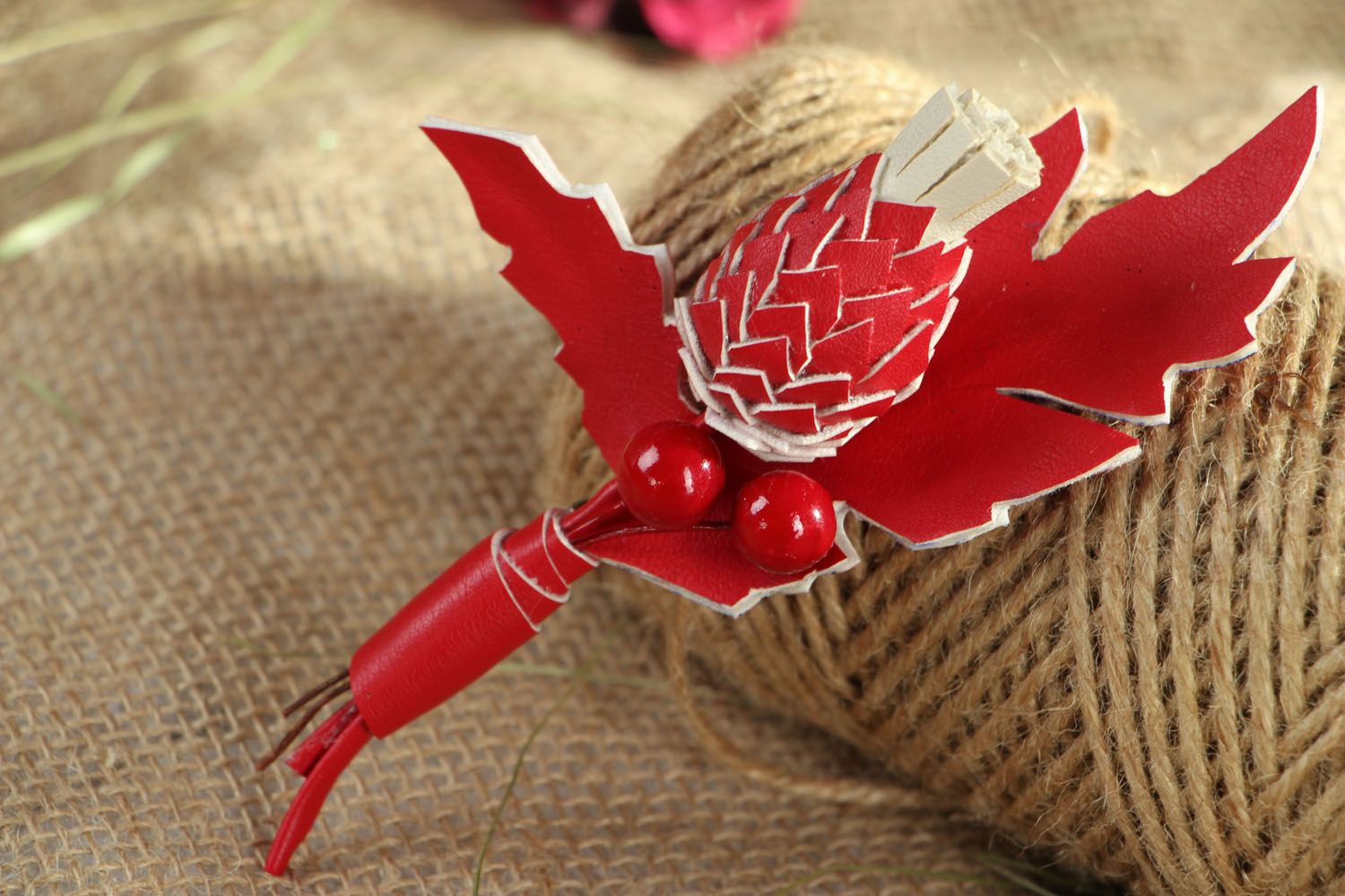 Red leather brooch photo 5