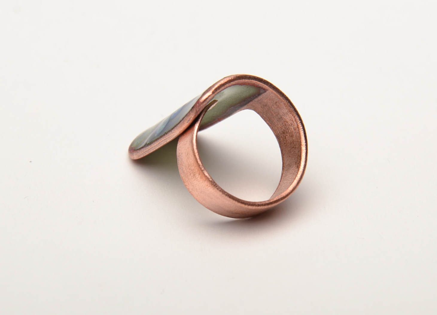 Handmade copper ring painted with enamel photo 3