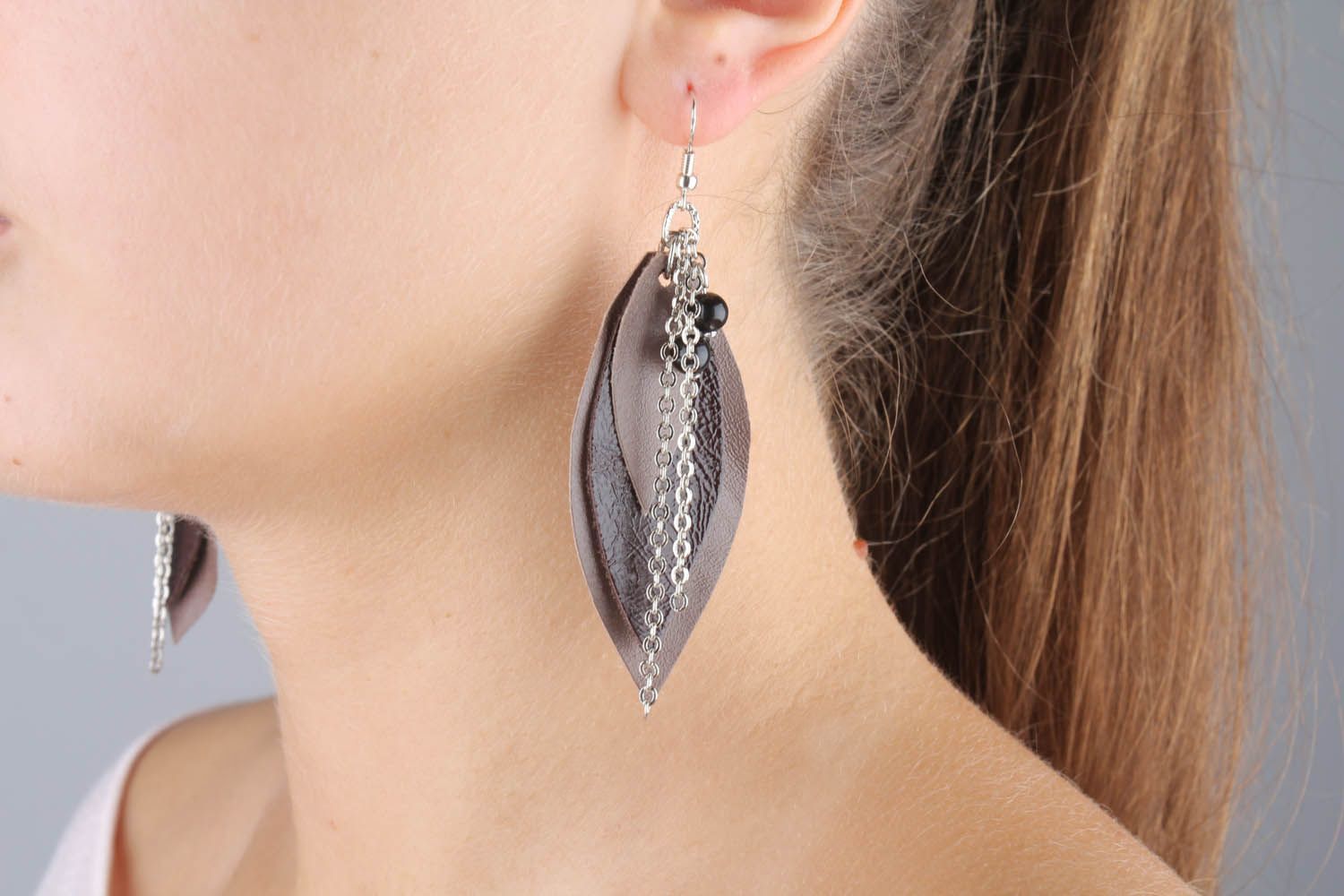 Leather earrings photo 1