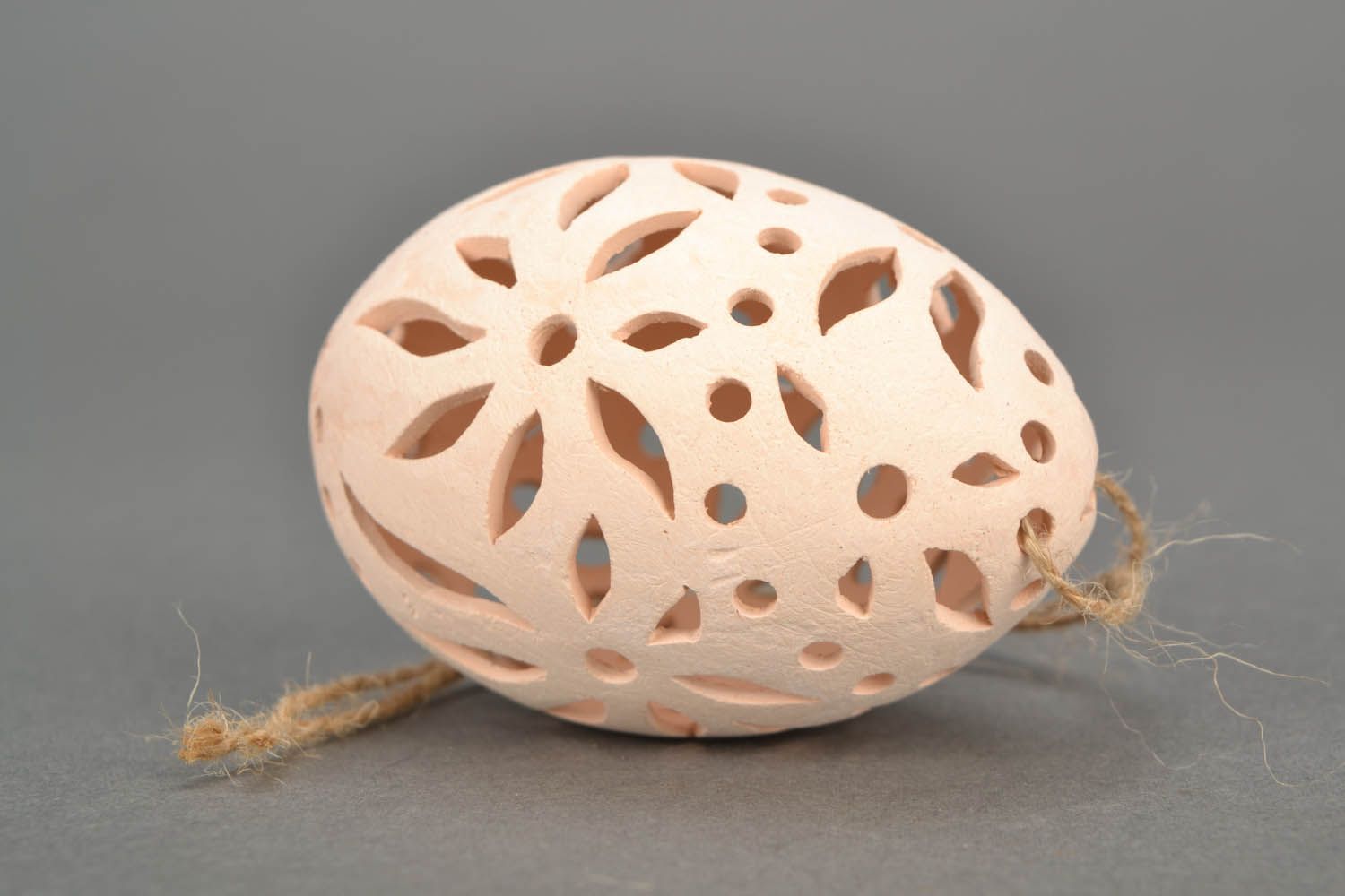 Clay Easter egg on stand  photo 4