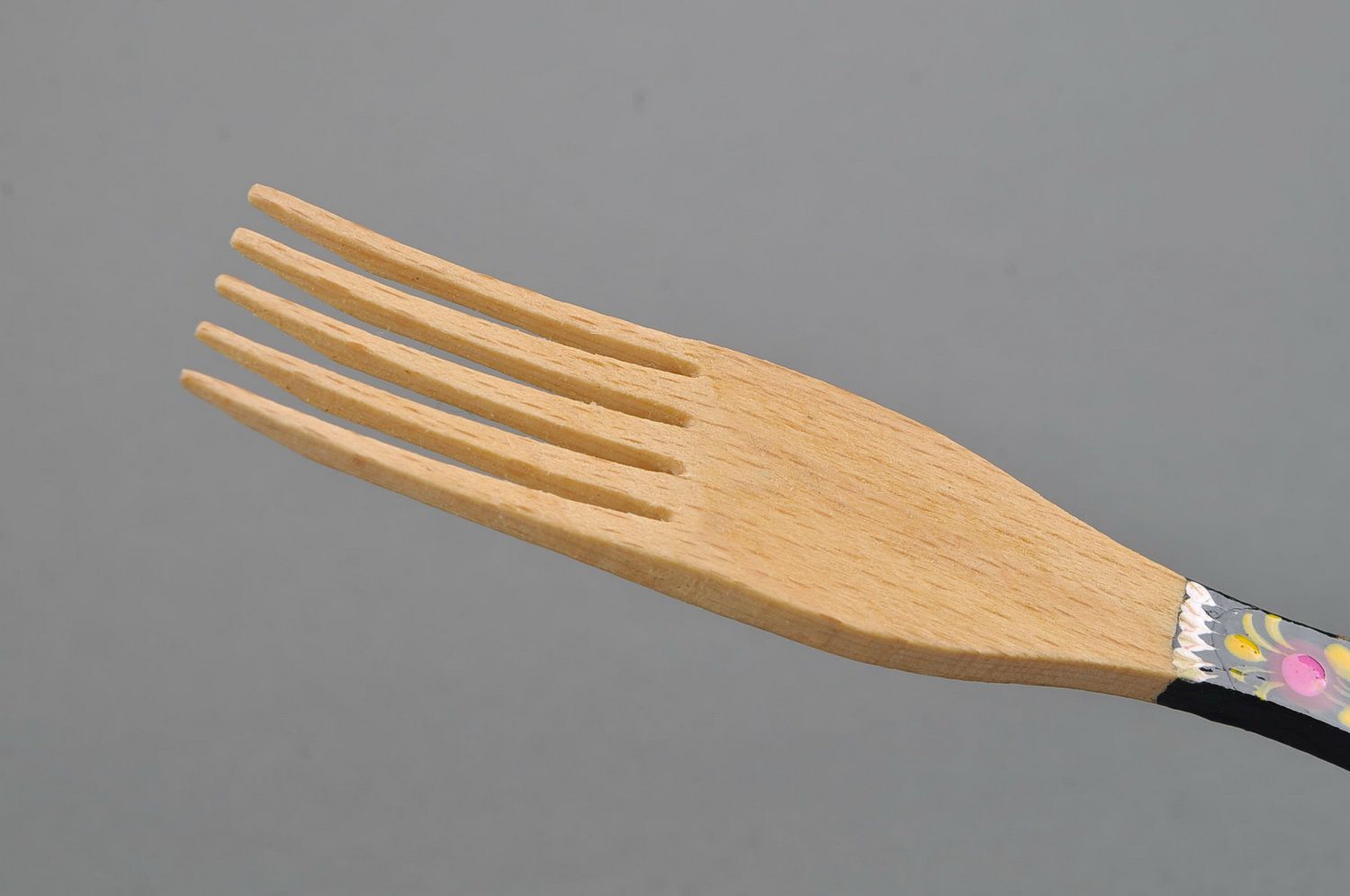 Wooden fork made of beech with painted handle photo 1