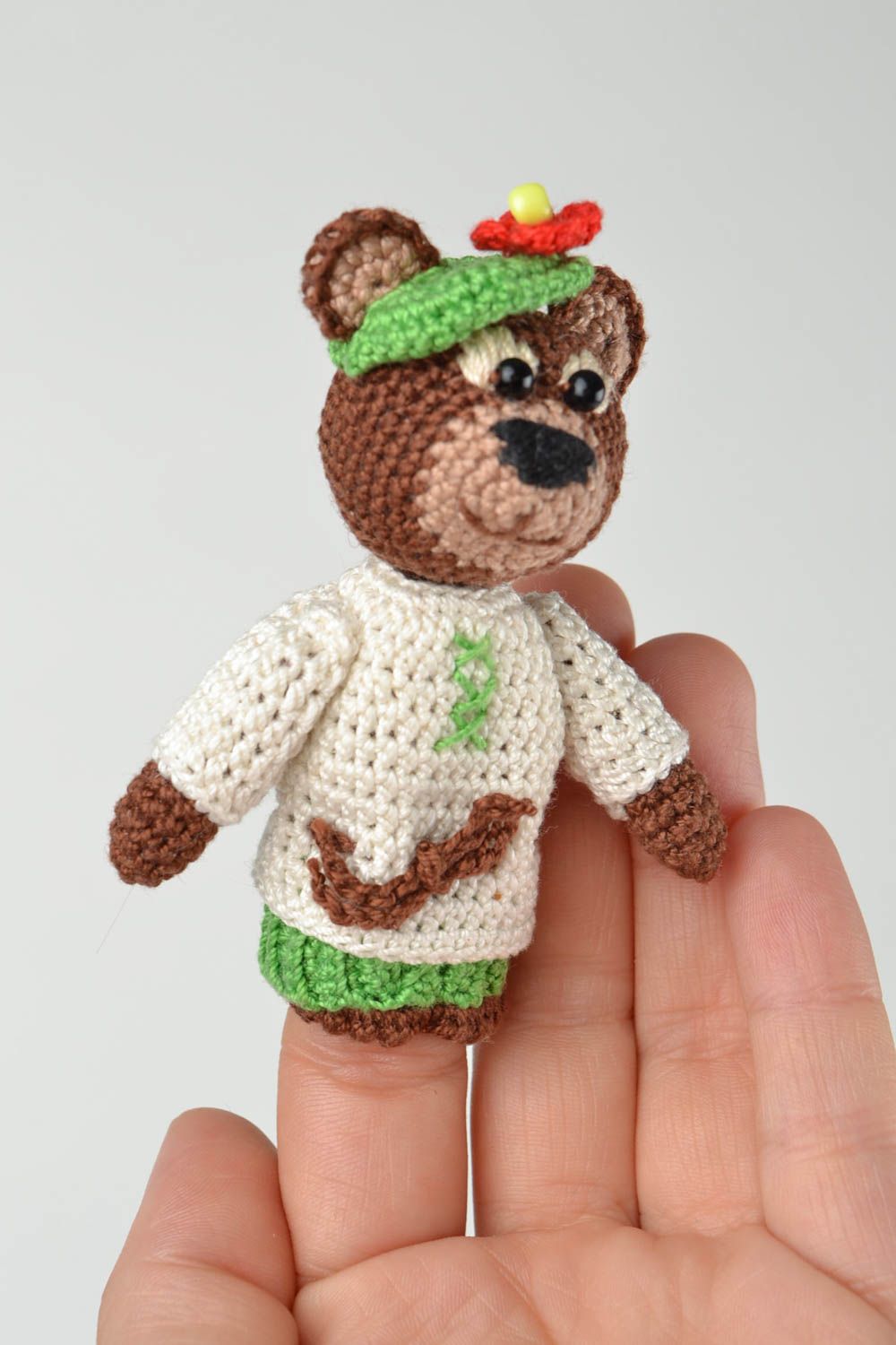 Marionnette doigt tricot ours Jouet fait main en fils de coton Cadeau enfant photo 2