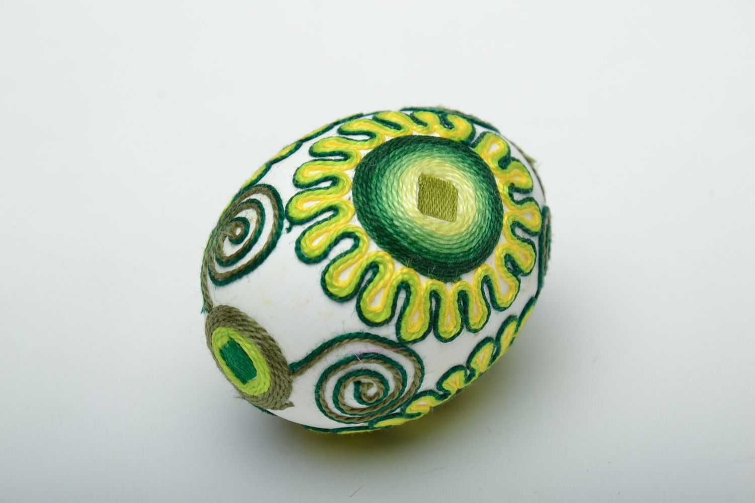 Пасхальное яйцо декоративное зеленое фото 3
