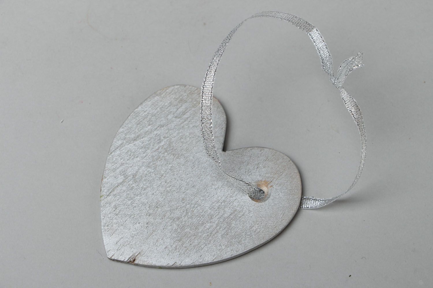 Suspension décorative cœur en bois faite main photo 3
