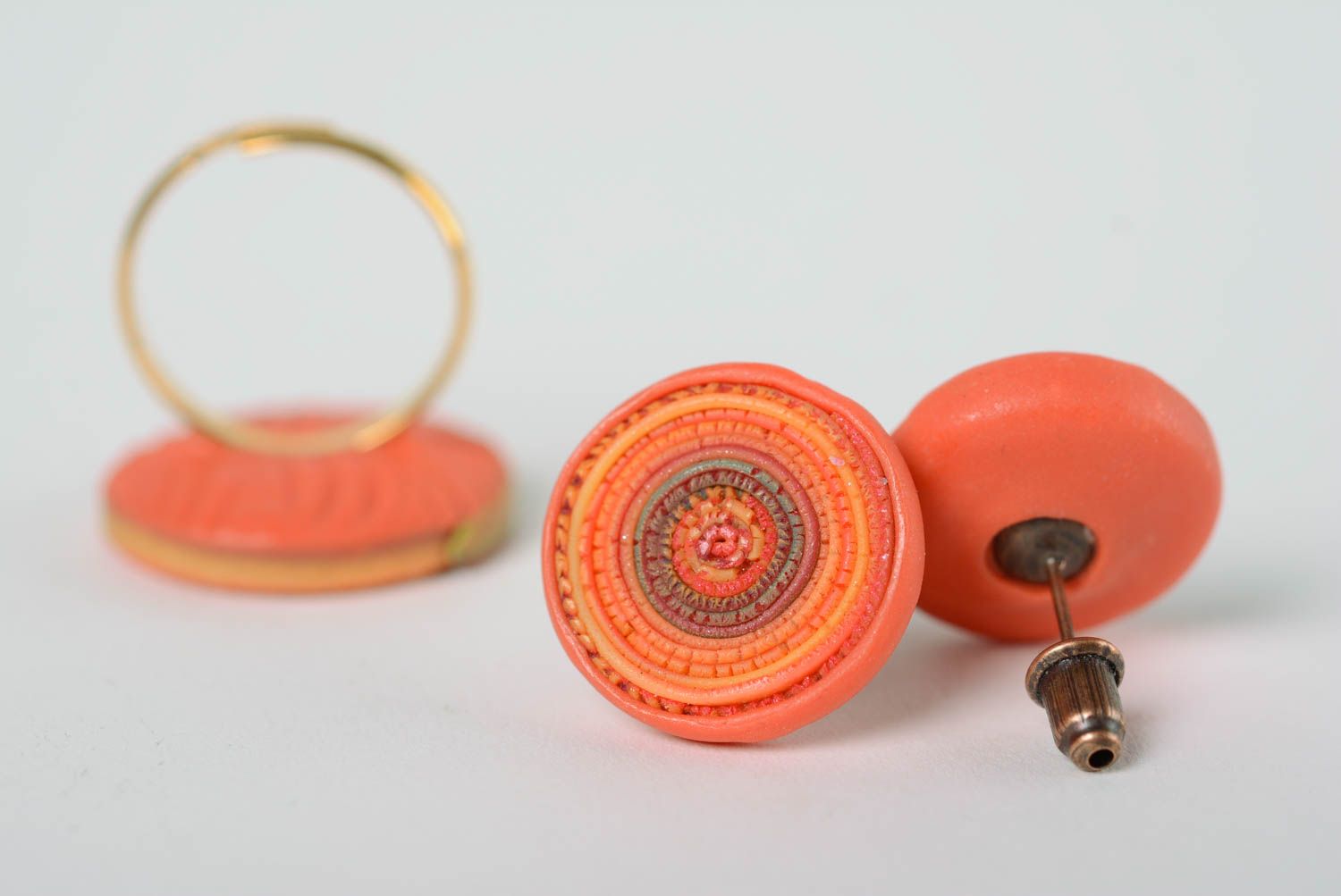 Комплект украшений из полимерной глины 2 шт кольцо и серьги оранжевые хэнд мейд фото 4