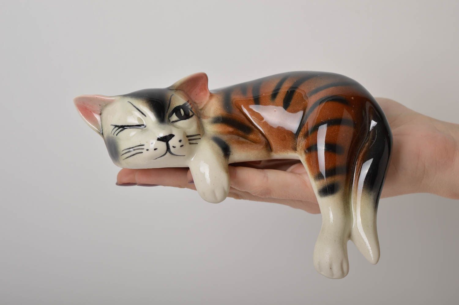 Gatto in ceramica fatto a mano figurina divertente souvenir animaletto originale foto 5