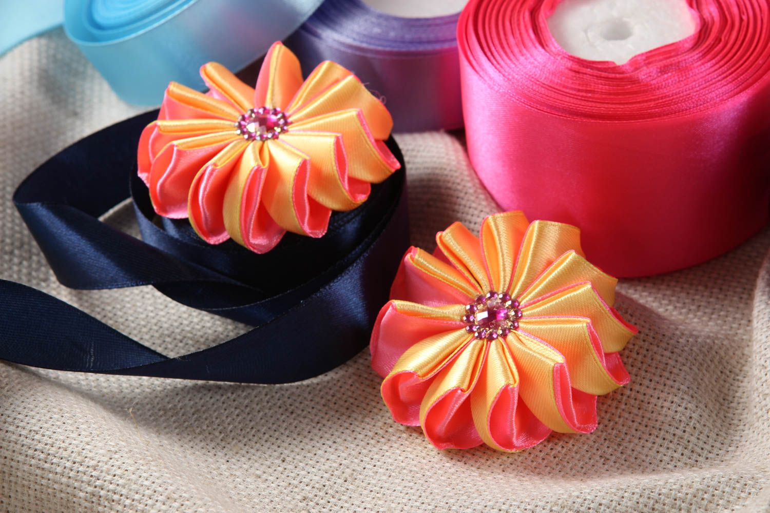Kanzashi technique flowers of satin ribbons unusual flowers fittings for jewelry photo 1