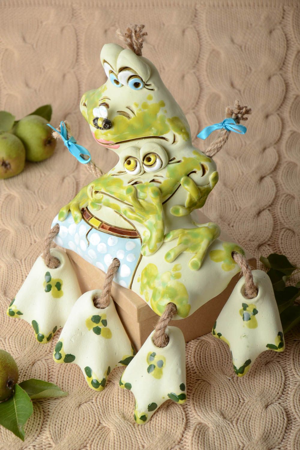 Handmade Keramik Spardose Sparbüchse für Kinder Keramik Frosch lustig grell foto 1
