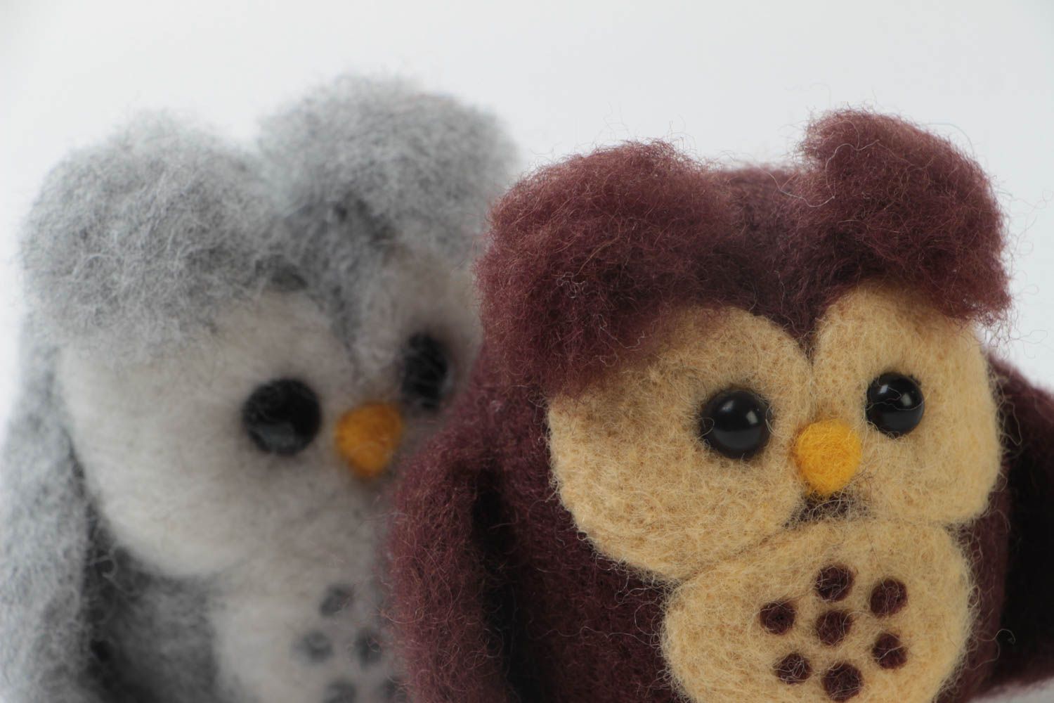 Small handmade collectible felted wool soft toys set 2 pieces Owls photo 3