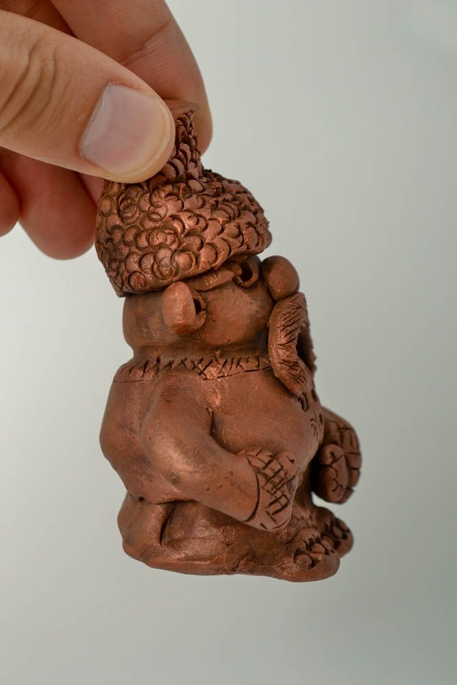 Statuette décorative Figurine fait main en argile homme moustachu Déco maison photo 2