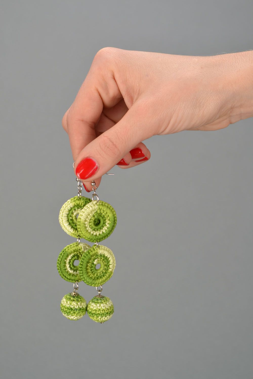 Green crochet earrings photo 2