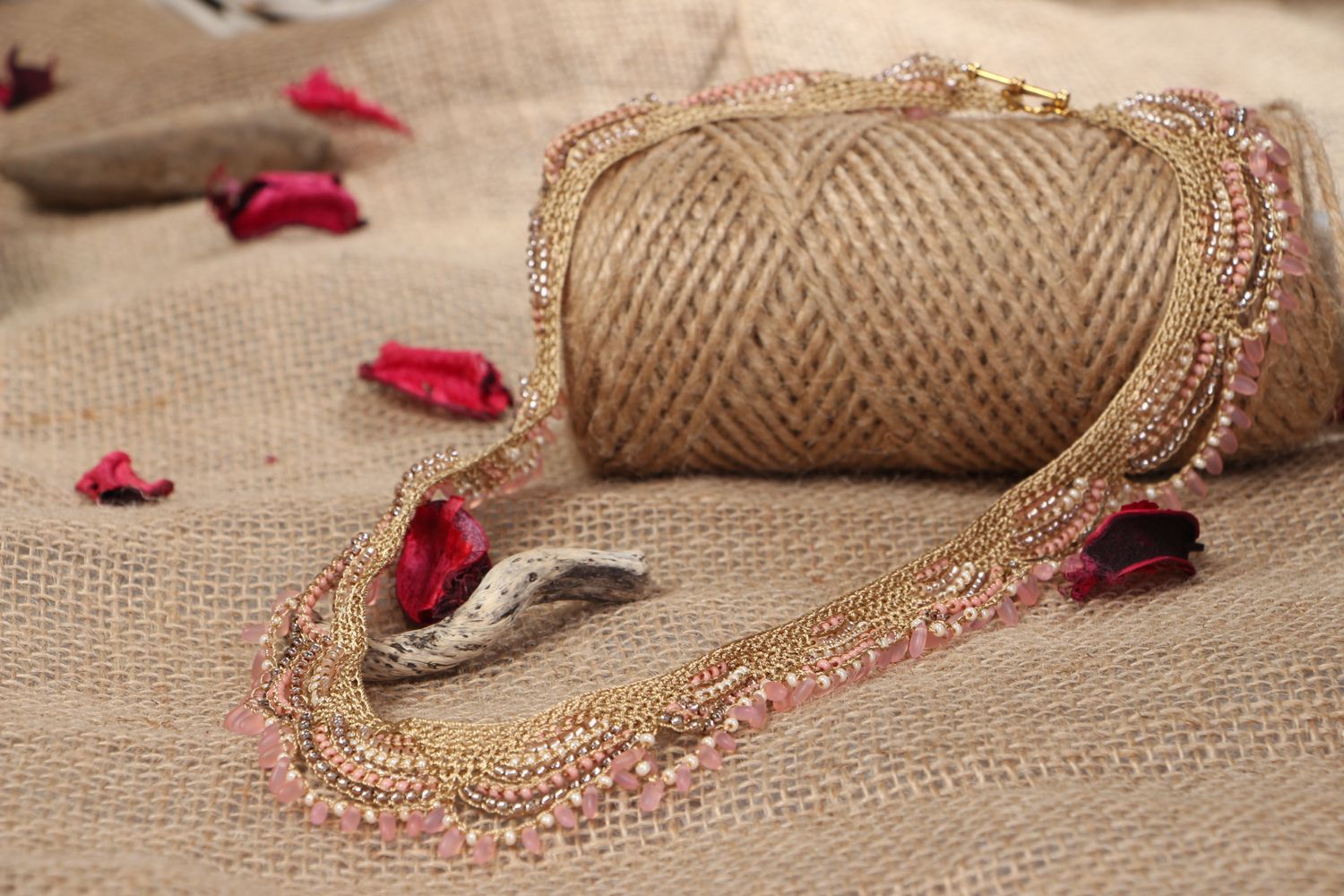 Колье вязаное с бисером романтичное нежное ажурное  фото 5