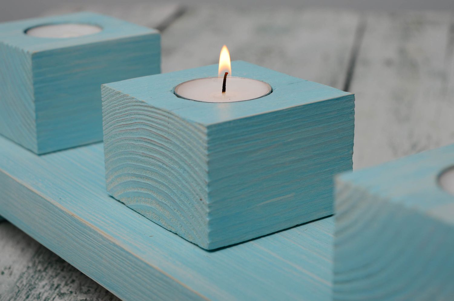 Painted wooden holder for three candles photo 2