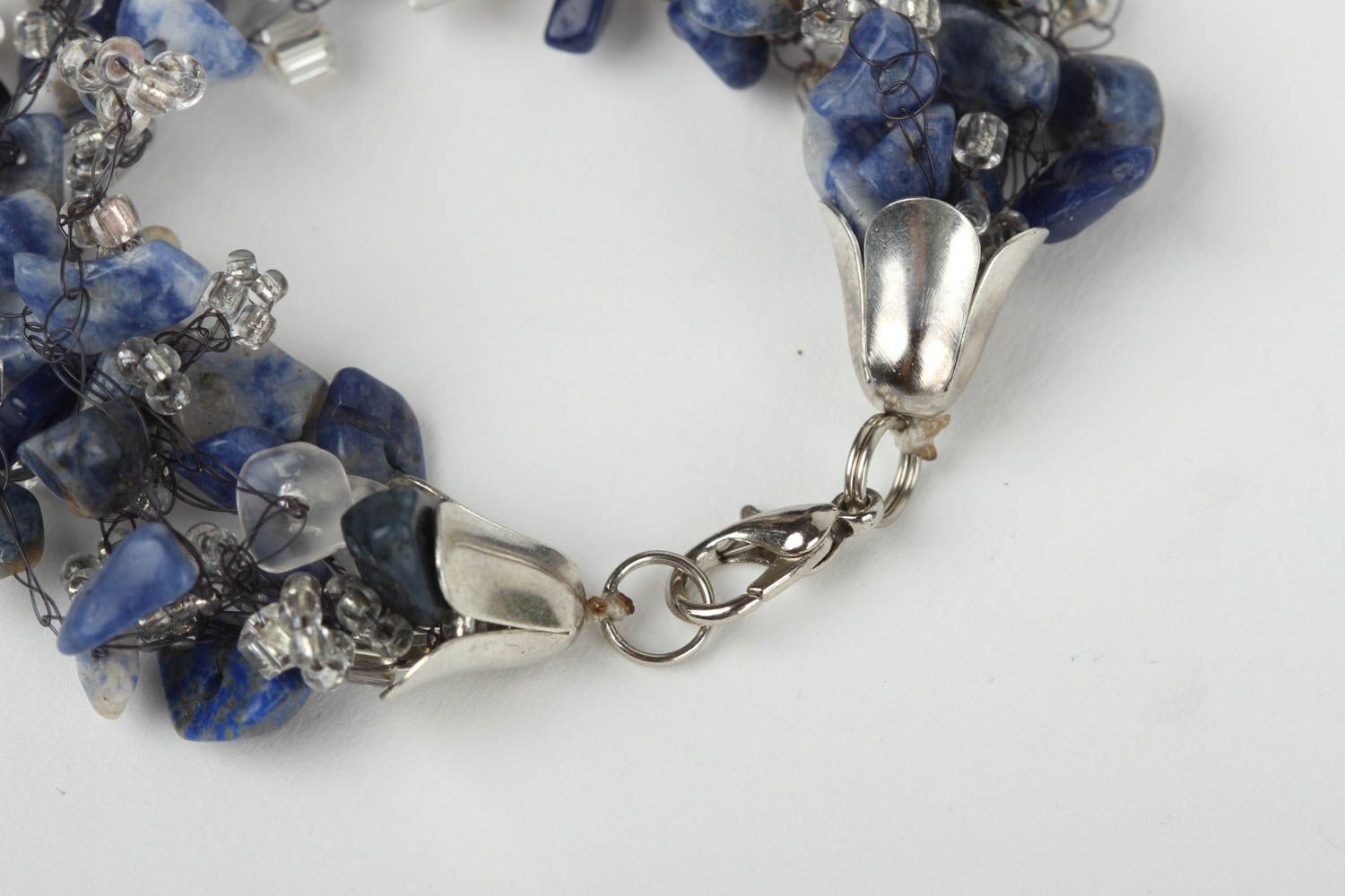 Bracelet perles rocaille Bijou fait main lazurite mauve Accessoire femme photo 4
