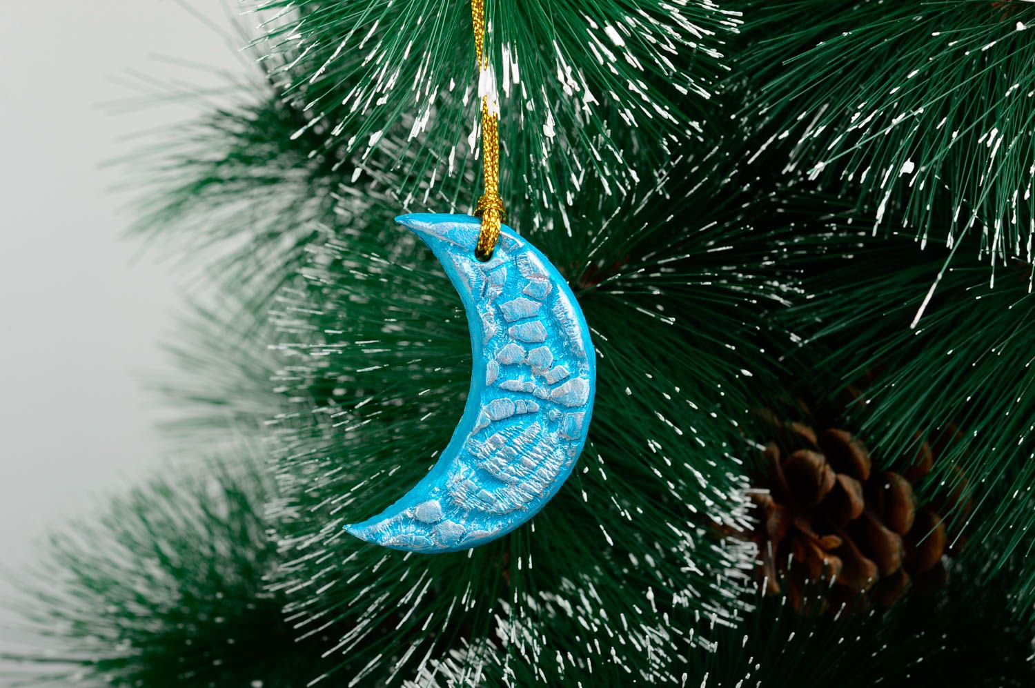 Игрушка на елку handmade декор для дома игрушка из глины расписная Месяц голубой фото 1