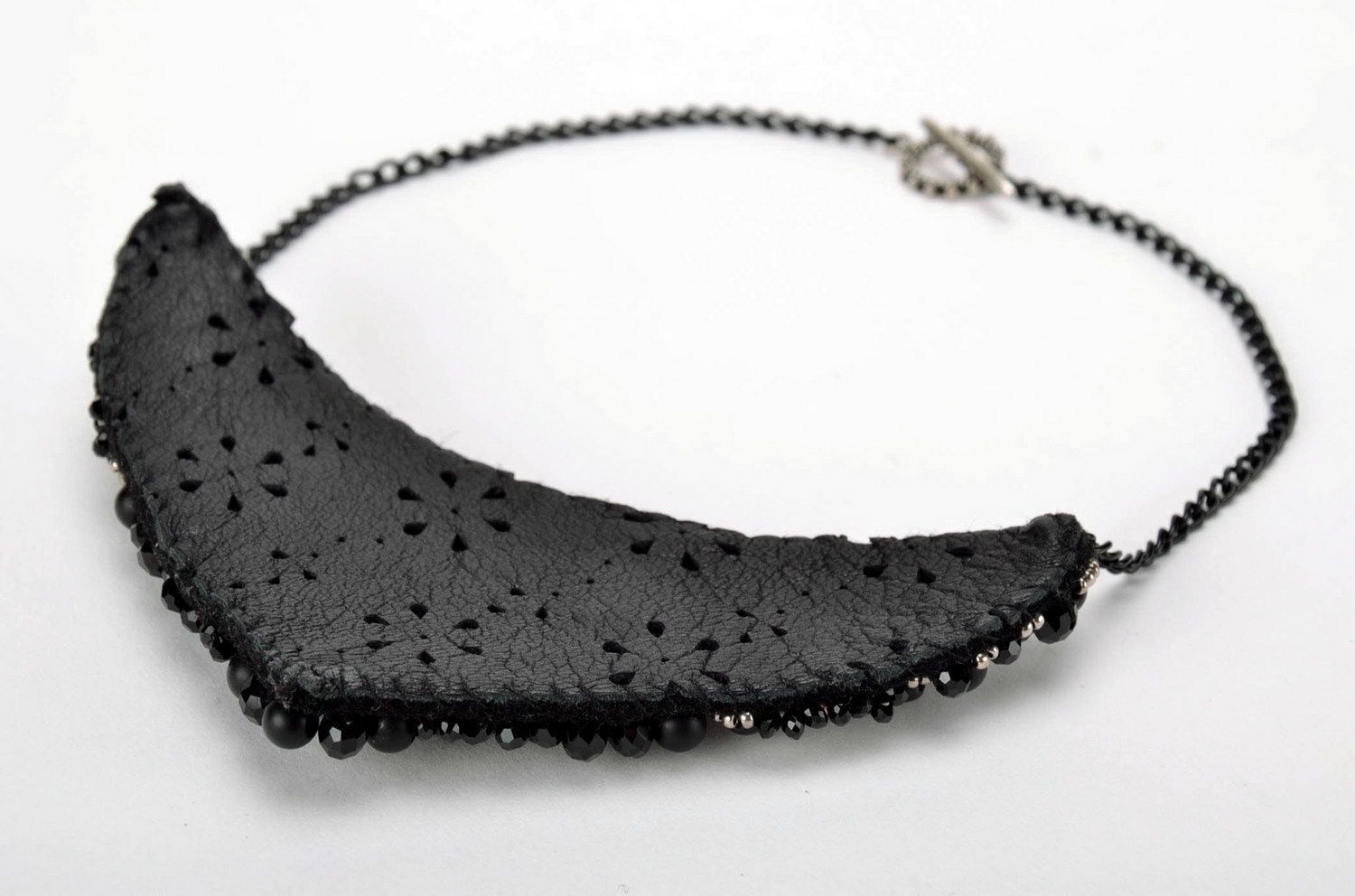 Necklace made of Italian leather photo 2