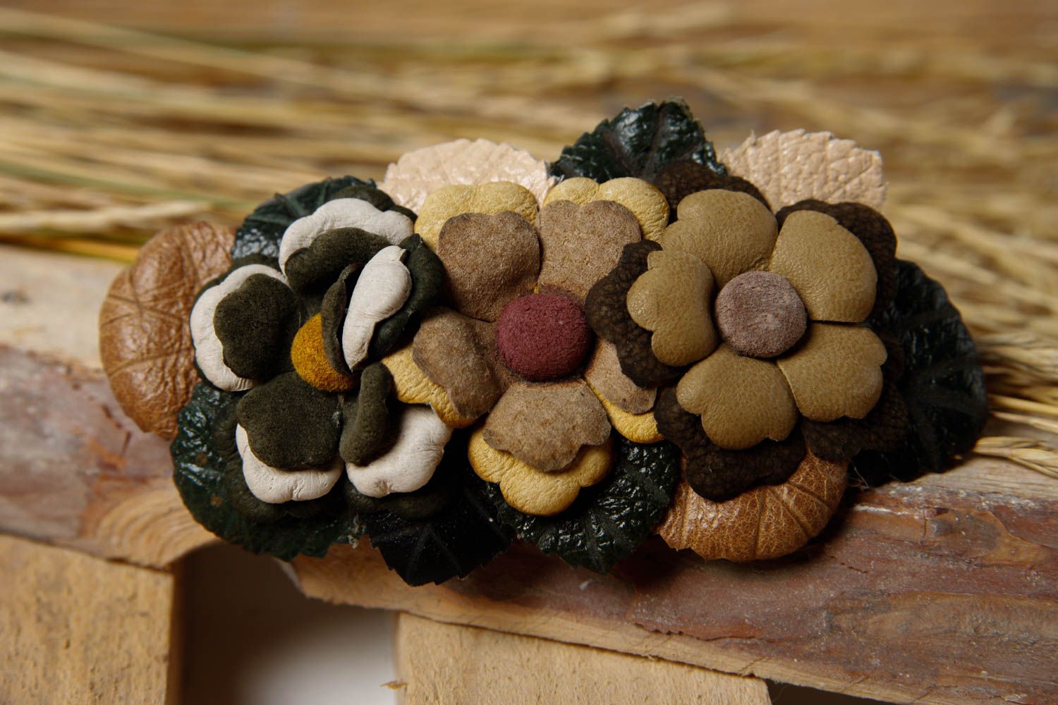 Handmade hair accessories flower hair clip leather goods gifts for women photo 1