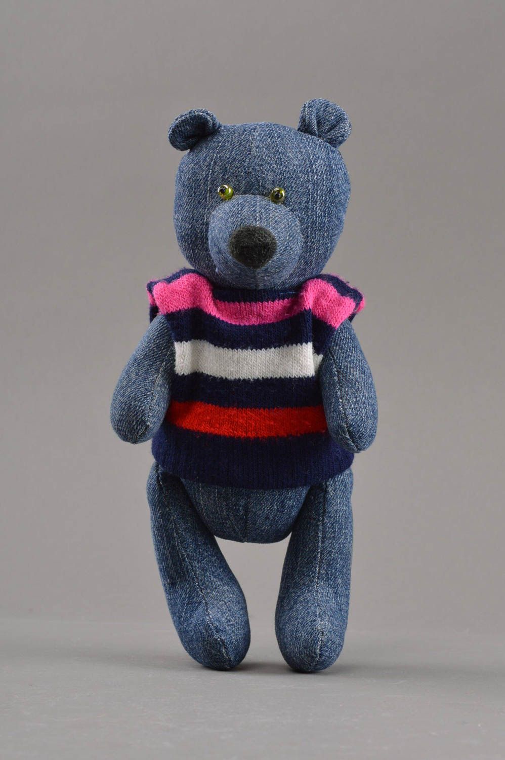 Jouet ours en tissu de coton et fils acryliques fait main pour enfants photo 4