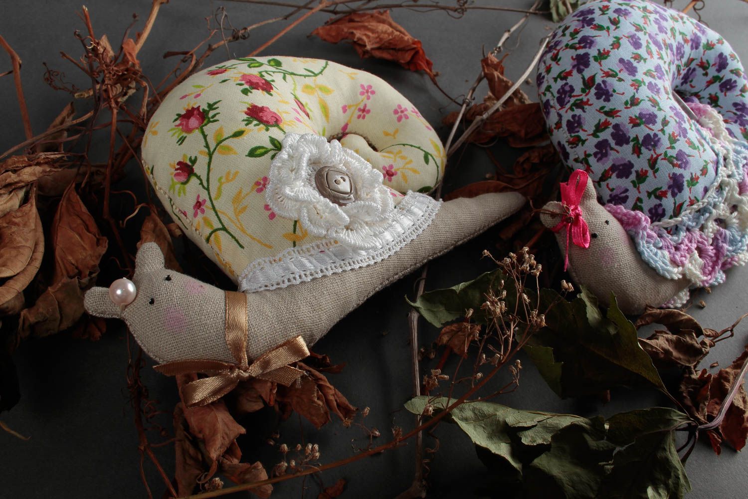 Blumige Kuscheltiere Schnecken handmade Stoff Spielzeuge Geschenke für Kinder  foto 3