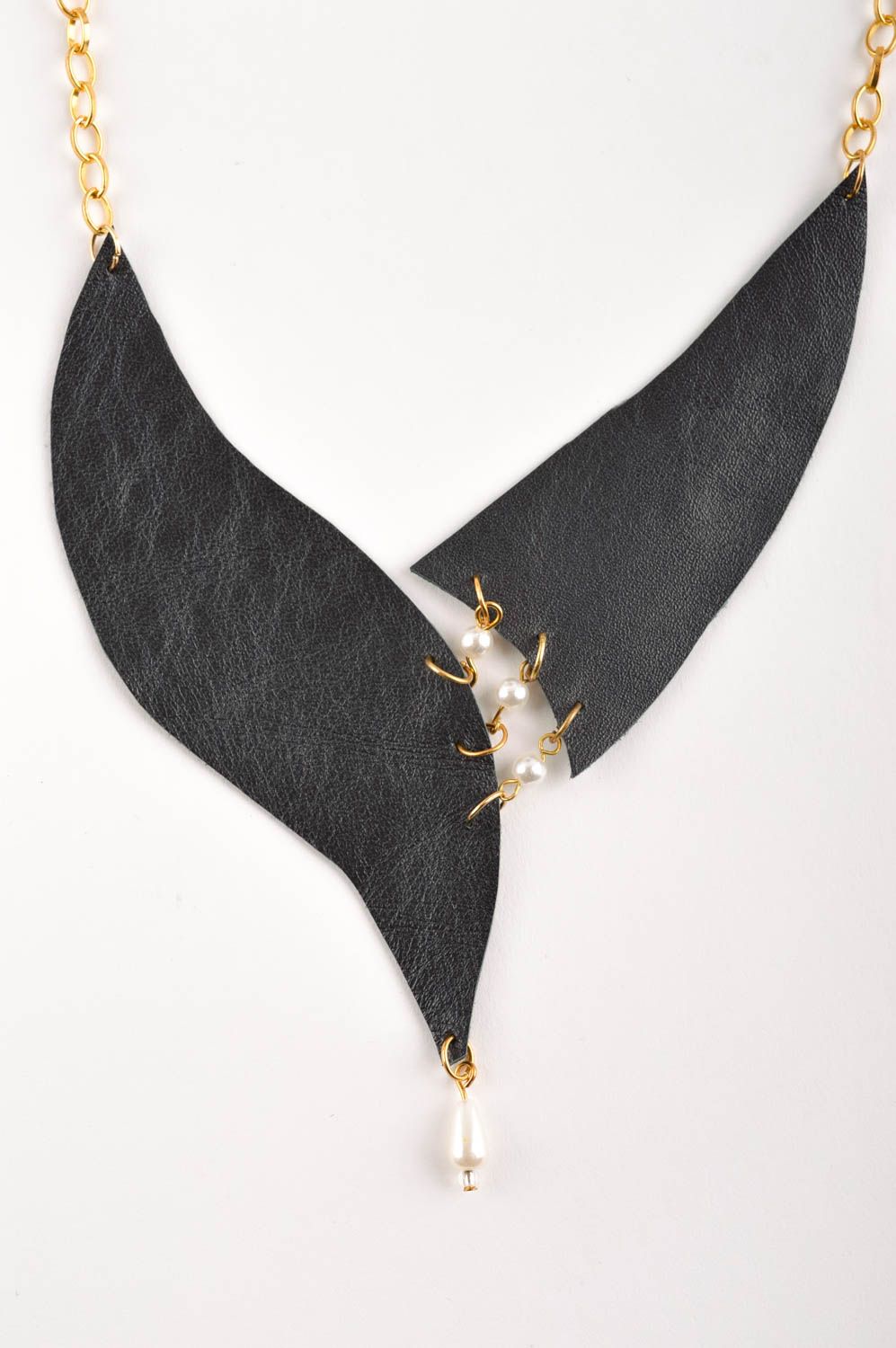 Collier en cuir noir Bijou fait main avec perles Cadeau femme original photo 3