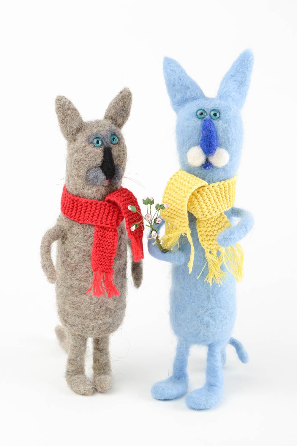 Peluches chats Jouets faits main en laine feutrée 2 pièces Cadeau enfant photo 3