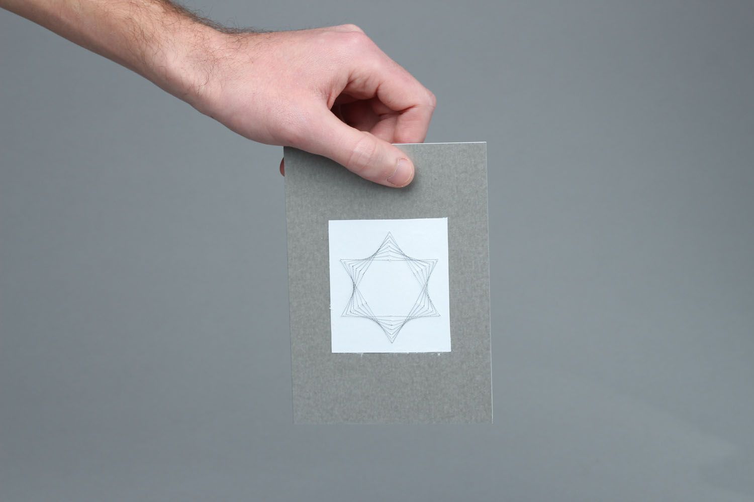 Carte de voeux string art grise avec enveloppe  photo 4