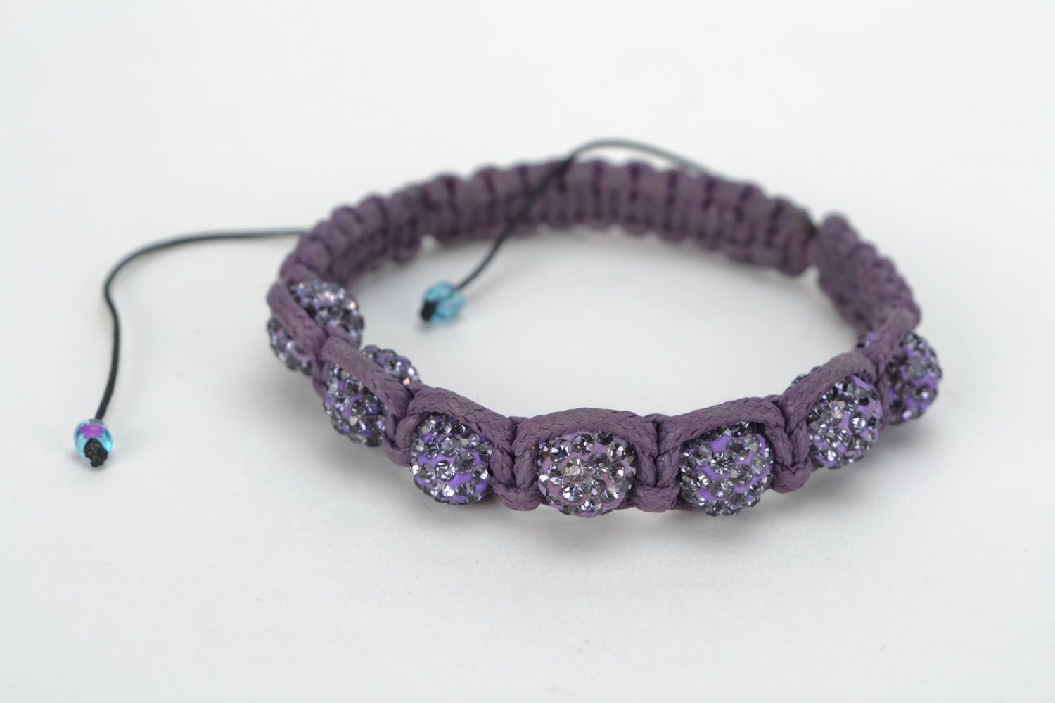 Фиолетовый браслет из бусин  фото 1