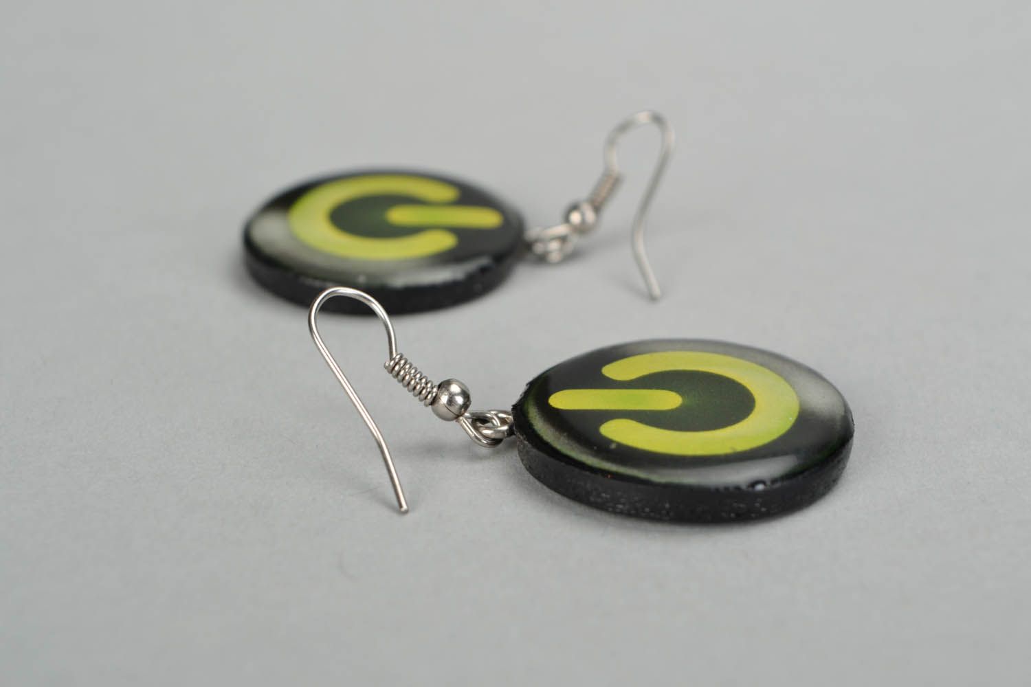 Earrings with the turn off icon photo 4