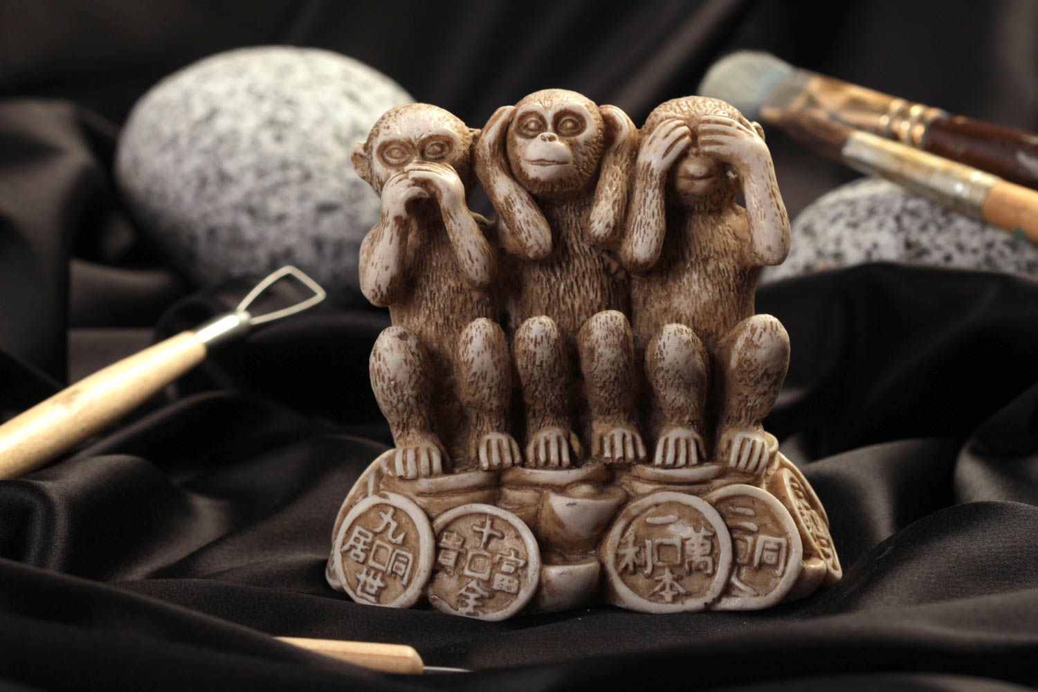 Figurine animal fait main Statuette miniature trois singes Cadeau original photo 1