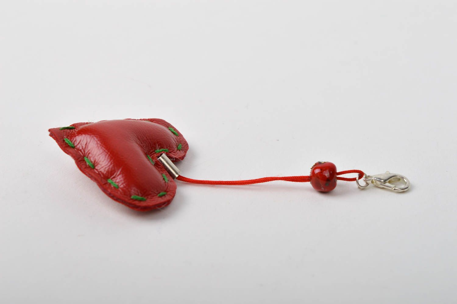 Llavero artesanal corazón rojo accesorio decorativo regalo original para mujer foto 5