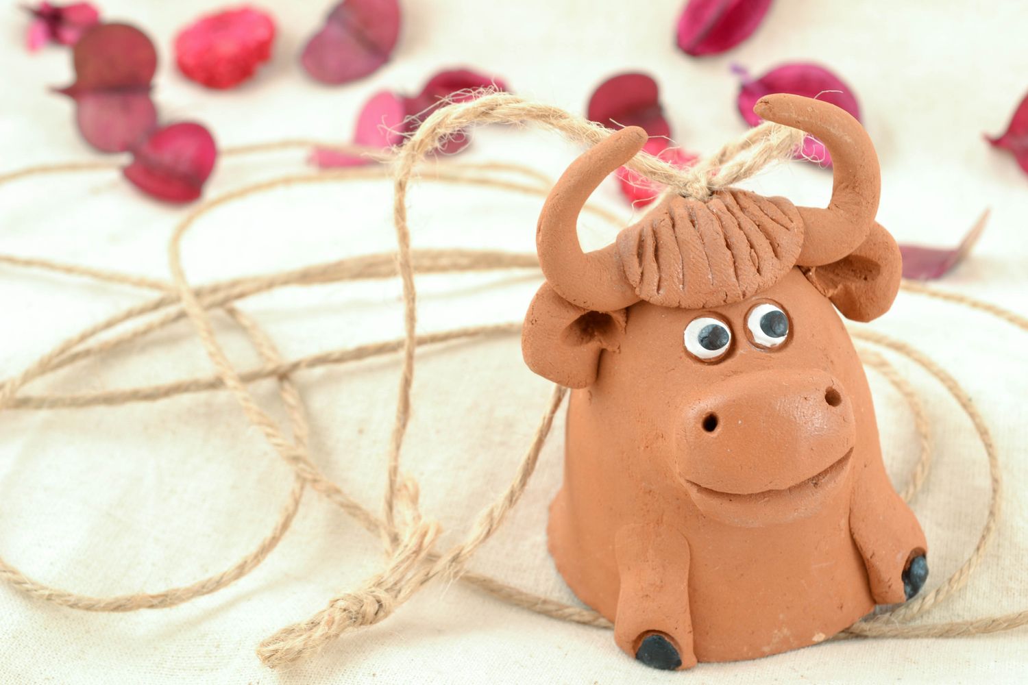 Designer ceramic bell in the shape of cheerful bull photo 2