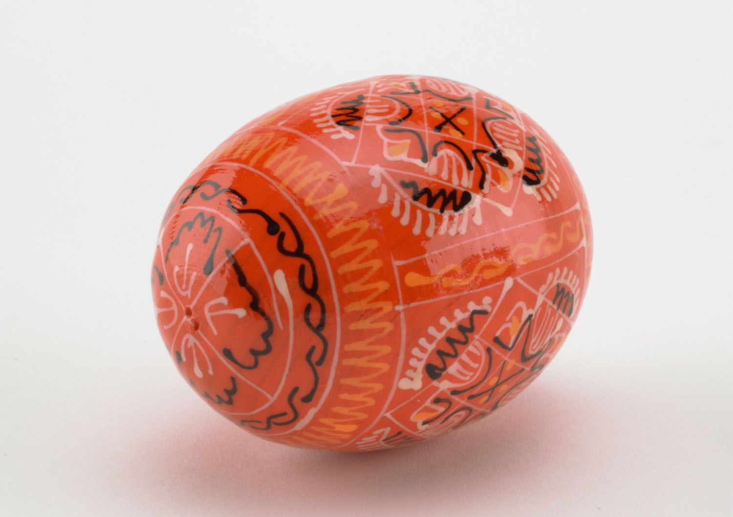 Wooden egg with painting photo 3