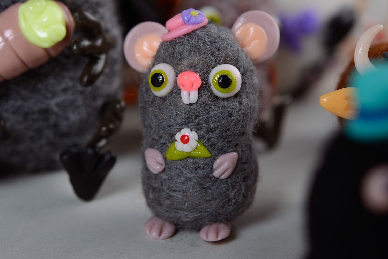 Handmade miniature felted wool toy mouse photo 4