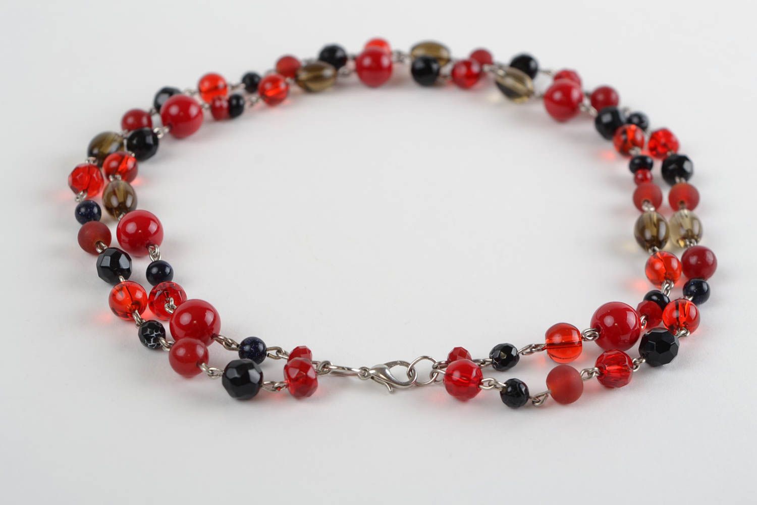 Handmade long women's necklace with natural stone and glass beads red and black photo 4