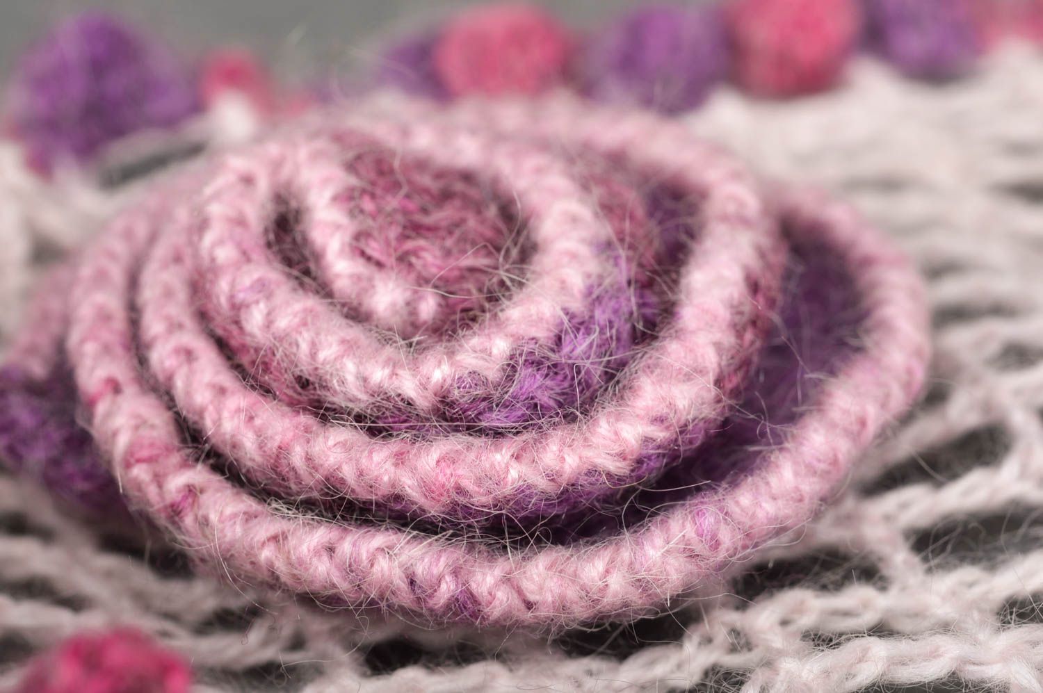 Ажурный шарф ручной работы шерстяной шарф с цветами женский шарф розовый фото 5