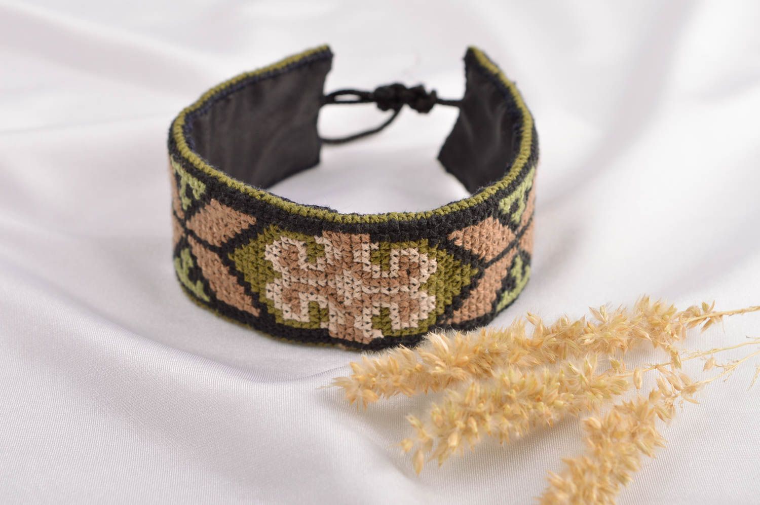 Pulsera de tela bordada hecha a mano bisutería étnica accesorio para mujer  foto 1