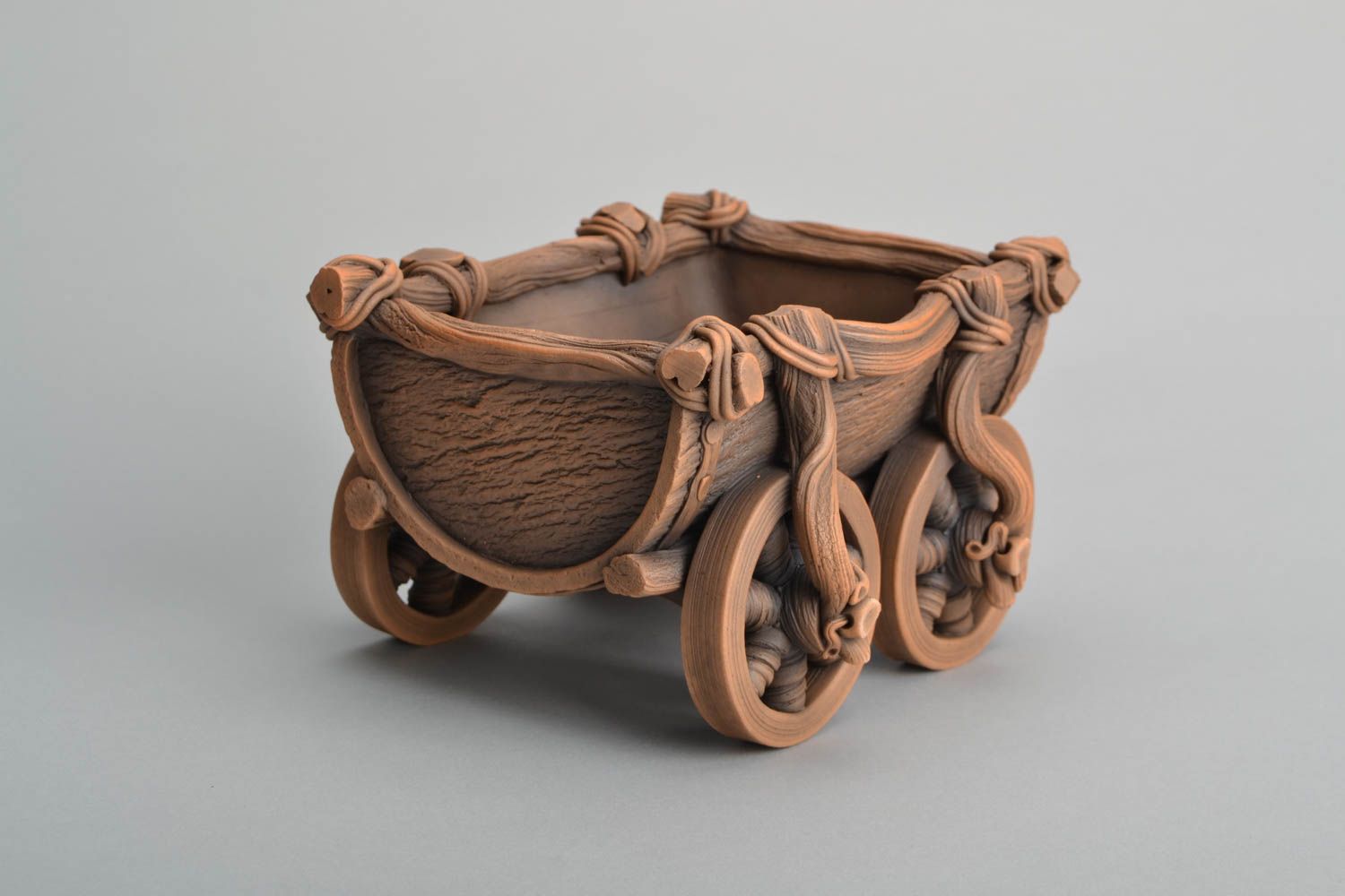 Figurine miniature en terre cuite vase Chariot  photo 4