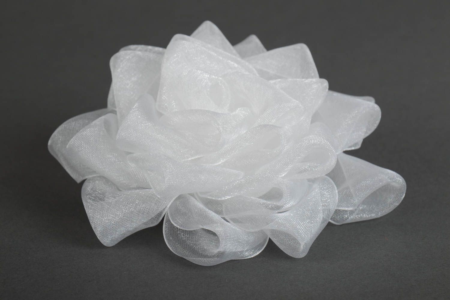 Elastico per capelli con fiori fatto a mano elastico bello bianco di nastri
 foto 3